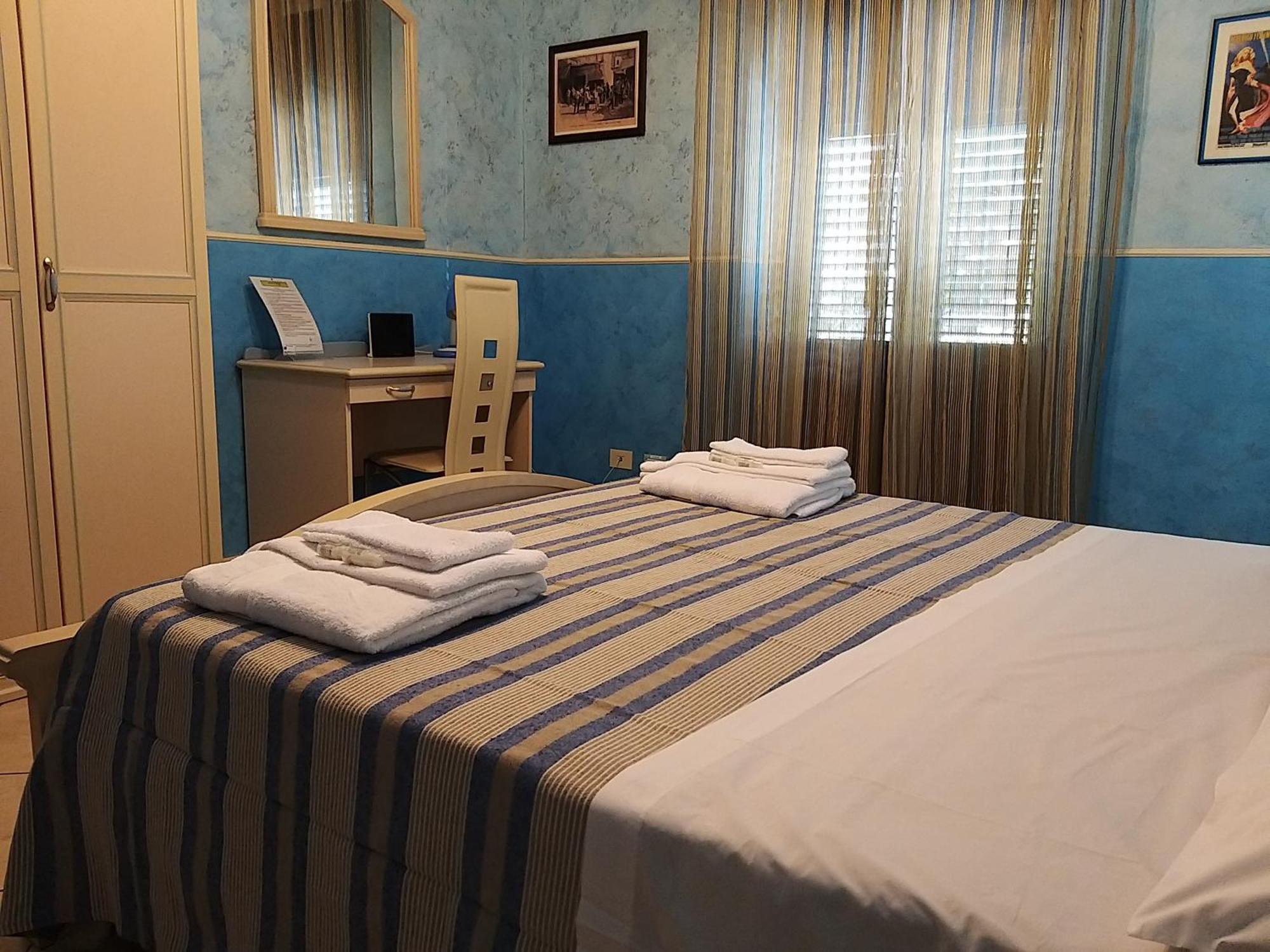 Maison 37, Exclusive Use Apartment For 5-6 People, 3 Bedrooms Palermo Exterior photo